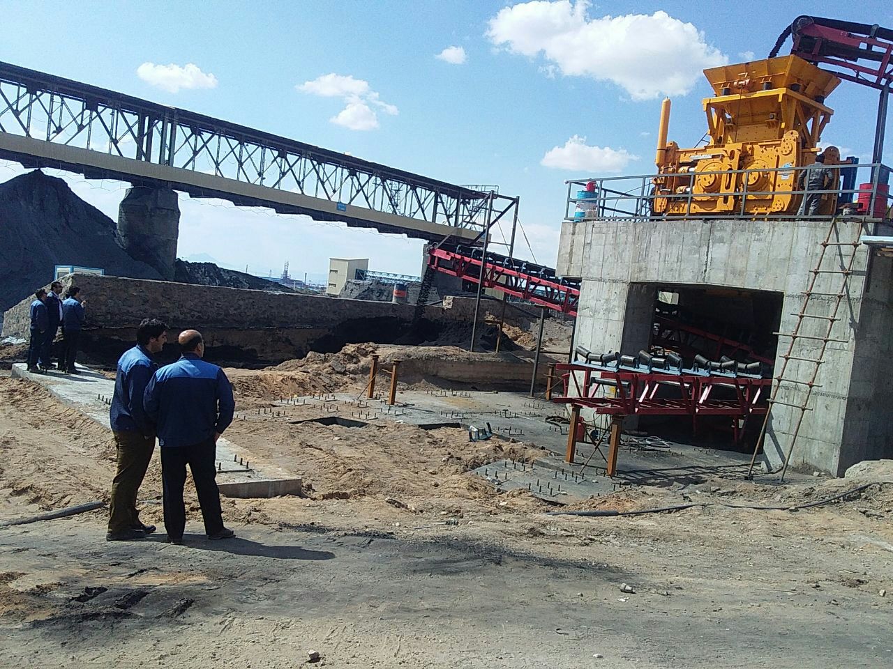 انجام مراحل پروژه بافق یزد با بازدید مدیران